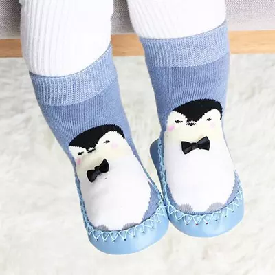 Chaussettes antidérapantes montantes pour bébé avec motif pingouins
